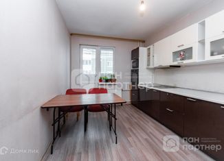 Продаю 4-ком. квартиру, 103.6 м2, посёлок Шушары, Галицкая улица, 6к4