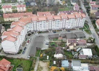 Продается 3-комнатная квартира, 133 м2, Калининград, улица Глинки, 1