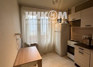 Продам 2-комнатную квартиру, 38.2 м2, Москва, улица Гастелло, 4, улица Гастелло