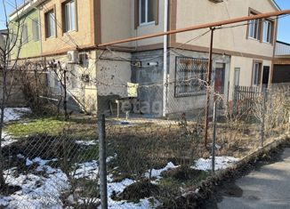 Продаю 2-ком. квартиру, 40.7 м2, Красноперекопск, улица Фрунзе, 22