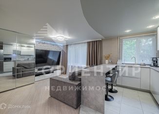 Продаю 2-комнатную квартиру, 43.2 м2, Екатеринбург, улица Крауля, 82