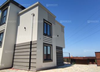 Дом на продажу, 192 м2, село Верхневесёлое, улица Коммунаров