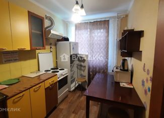 Сдается 3-ком. квартира, 59 м2, Тобольск, 6-й микрорайон, 11