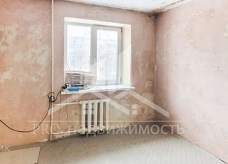 Продается 1-ком. квартира, 13.4 м2, Нижний Тагил, улица Победы, 45к2