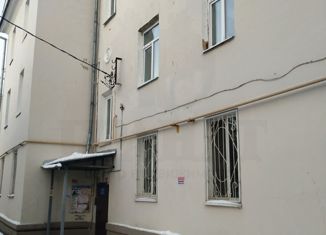 Продам 3-комнатную квартиру, 62 м2, Екатеринбург, улица Саввы Белых, 12, улица Саввы Белых