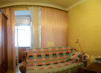 Продаю комнату, 13 м2, Северск, улица Калинина, 92