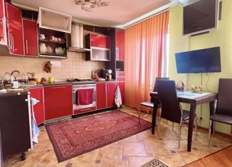 Продается двухкомнатная квартира, 50 м2, Новомосковск, улица Калинина, 37
