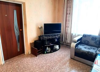 Продаю 2-комнатную квартиру, 46.9 м2, Соликамск, Большевистская улица, 28