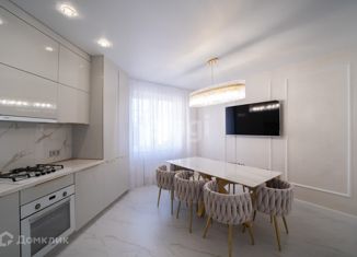 Продажа трехкомнатной квартиры, 87.4 м2, Калининград, улица Александра Невского, 192к2