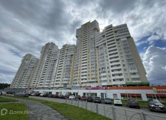 2-комнатная квартира на продажу, 68.3 м2, Екатеринбург, улица Соболева, 19