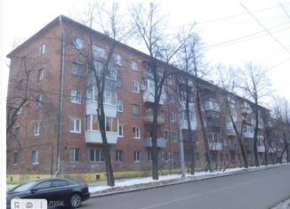 Продам двухкомнатную квартиру, 43 м2, Екатеринбург, улица 40-летия Октября, 38