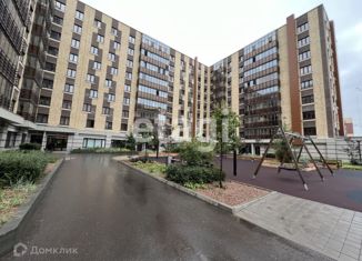 Трехкомнатная квартира в аренду, 84 м2, Красноярский край, Парусная улица, 5