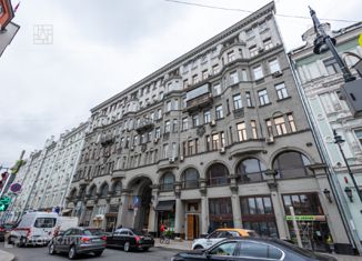 Продается многокомнатная квартира, 209.7 м2, Москва, улица Петровка, 17с1, улица Петровка