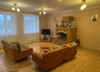 Продам 5-ком. квартиру, 281.1 м2, деревня Емельяново, Садовая улица, 15