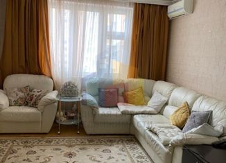 Продажа 3-ком. квартиры, 80 м2, Москва, улица Маршала Савицкого, 28, улица Маршала Савицкого