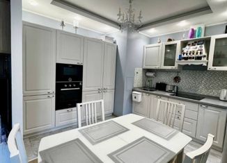 Сдача в аренду трехкомнатной квартиры, 112.5 м2, Санкт-Петербург, Кременчугская улица, 11к1, Кременчугская улица