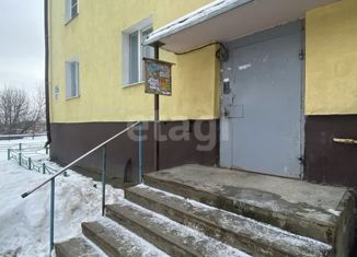 Трехкомнатная квартира на продажу, 50 м2, Козельск, улица Чкалова, 102