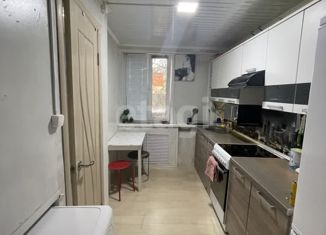 Продается 2-ком. квартира, 36.5 м2, Салехард, улица Маяковского, 19