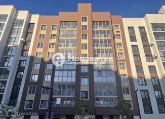 Продажа 3-ком. квартиры, 73.7 м2, Киров, улица Анжелия Михеева, 17