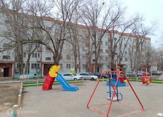 Продам 4-комнатную квартиру, 77.8 м2, Элиста, 6-й микрорайон, 3, 6-й микрорайон