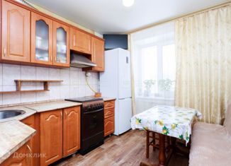 Продается трехкомнатная квартира, 65 м2, Татарстан, улица Лукина, 4