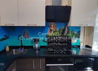 Продаю 2-комнатную квартиру, 43.8 м2, Московский, 1-й микрорайон, 11