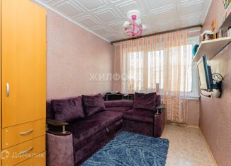 Продаю трехкомнатную квартиру, 57.7 м2, Новосибирск, улица Энгельса, 8, улица Энгельса