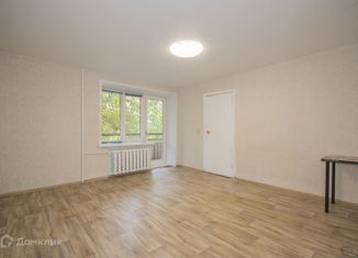 Четырехкомнатная квартира на продажу, 82.3 м2, Екатеринбург, улица Короленко, 14, улица Короленко