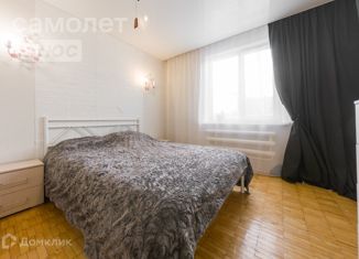Продается 2-комнатная квартира, 43.2 м2, Екатеринбург, улица Серафимы Дерябиной, 47, улица Серафимы Дерябиной