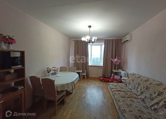 Продажа 2-ком. квартиры, 50.7 м2, Волгоград, улица Константина Симонова, 34, Дзержинский район