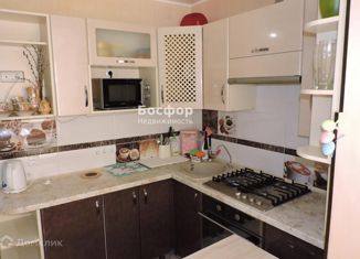 Сдам в аренду 1-комнатную квартиру, 46 м2, Феодосия, бульвар Старшинова, 8