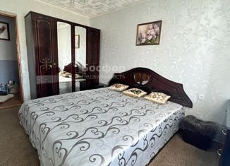 Продажа 2-ком. квартиры, 52.2 м2, Судак, улица Гагарина, 46