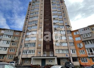 Сдается в аренду 5-комнатная квартира, 168 м2, Владивосток, Комсомольская улица, 27Д, Фрунзенский район