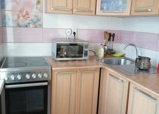 Продаю 3-ком. квартиру, 56.9 м2, поселок городского типа Шерегеш, улица Дзержинского, 11