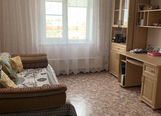 Продается четырехкомнатная квартира, 80.4 м2, Элиста, 8-й микрорайон, 8-й микрорайон, 18