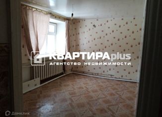 Продам 2-ком. квартиру, 41 м2, посёлок Цементный, улица Свердлова, 4