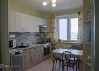 Продается двухкомнатная квартира, 60 м2, Омск, Спортивная улица, 52, Ленинский округ