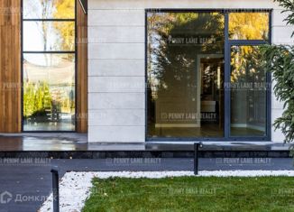 Продаю дом, 530 м2, коттеджный поселок Монтевиль