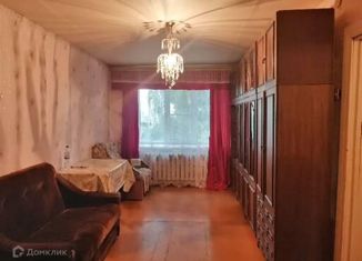 Продается двухкомнатная квартира, 43 м2, Михайлов, улица 50 лет ВЛКСМ, 10