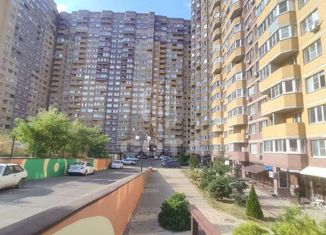 Продаю 1-ком. квартиру, 43 м2, Воронеж, улица Суворова, 122Б, ЖК Берег