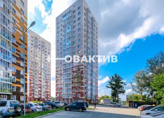 Продаю 2-комнатную квартиру, 55.9 м2, Новосибирск, улица Коминтерна, 126, метро Берёзовая роща