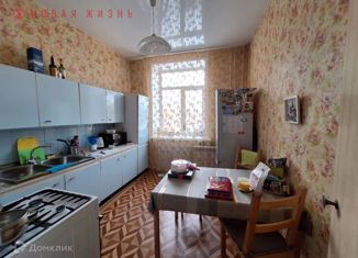 Продается трехкомнатная квартира, 70.9 м2, Самарская область, Физкультурная улица, 102