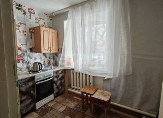 Продаю 2-комнатную квартиру, 40.6 м2, село Бархатово, улица Гагарина, 55