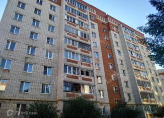 Продаю 2-комнатную квартиру, 61.8 м2, Йошкар-Ола, улица Дружбы, 83, 4-й микрорайон