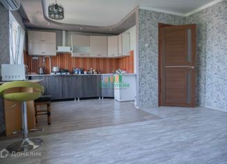 Продажа трехкомнатной квартиры, 58.4 м2, поселок городского типа Джубга, Советская улица, 35