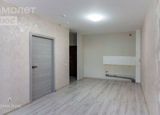 Продаю 1-ком. квартиру, 37.5 м2, Тюмень, улица Тимофея Чаркова, 83