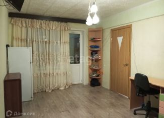 Продается 2-комнатная квартира, 44 м2, поселок Воротынск, улица Шестакова, 18