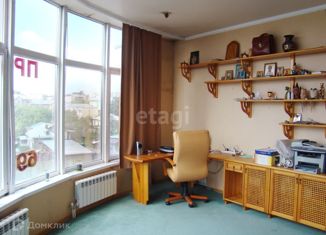 Продам четырехкомнатную квартиру, 200 м2, Барнаул, Комсомольский проспект, 40, Центральный район