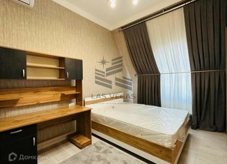 Сдаю 3-ком. квартиру, 100 м2, Татарстан, улица Некрасова, 19