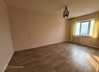 Продается 2-комнатная квартира, 55 м2, Якутск, улица Петровского, 10/3, Октябрьский округ